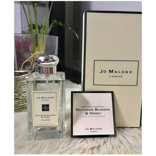 JO Malone Nectarine Blossom & Honey Cologne 100 ml Unisex EXCLUSİVE AMBALAJLI ÖZEL İTHAL PARFÜM JO Malone Nectarine Blossom & Honey Cologne 100 ml Unisex EXCLUSİVE AMBALAJLI ÖZEL İTHAL PARFÜM