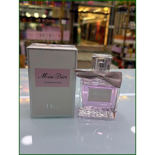 Christian Dior Miss Dior Blooming Bouquet Edt 75 ml Bayan ORJİNAL AMBALAJLI Parfüm Christian Dior Miss Dior Blooming Bouquet Edt 75 ml Bayan ORJİNAL AMBALAJLI Parfüm