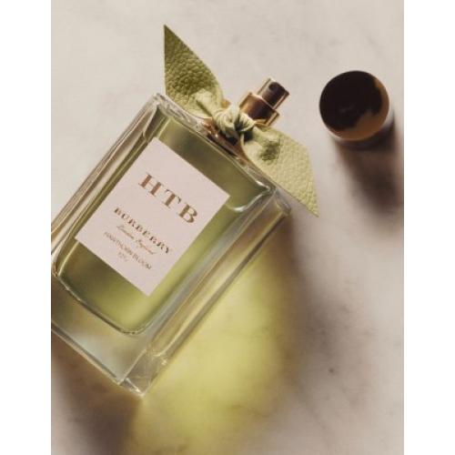 BURBERRY London england Hawthron Bloom edp 150 ml Unısex Tester Parfüm BURBERRY London england Hawthron Bloom edp 150 ml Unısex Tester Parfüm